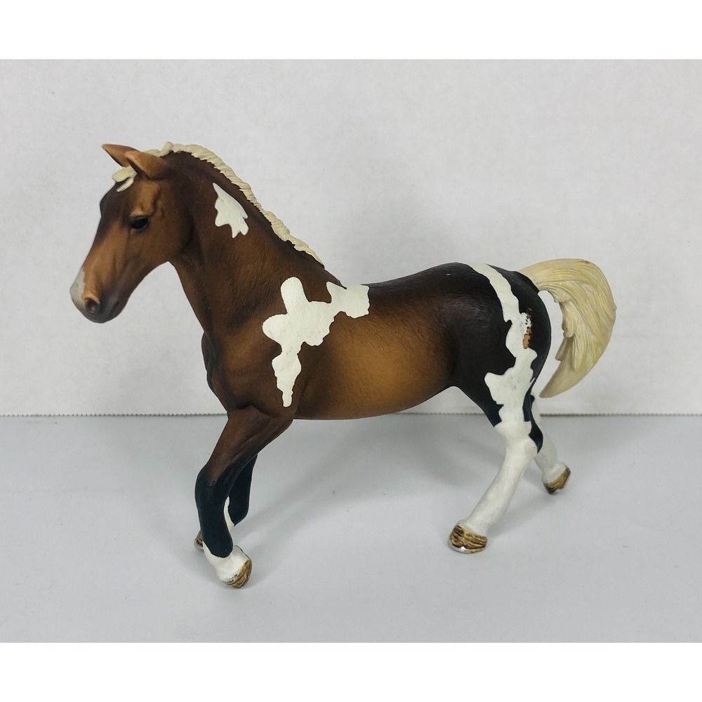 Schleich‎ Trakehner  Horse Figure D-73527 Pinto Stallion Brown White Toy 2013